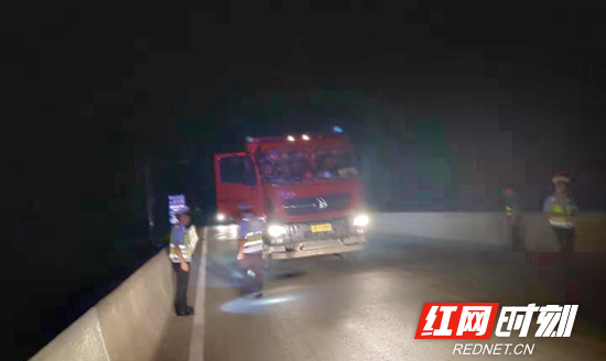 桑植县严厉打击公路超限超载行为