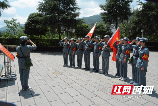 张家界市中心血站开展“参观革命旧址 重温红色记忆”主题党日活动