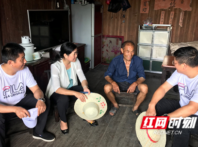 浦发银行与杨家河村结对子、找路子 助力村民过上好日子