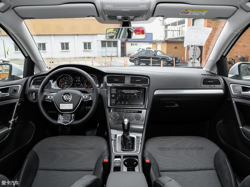 一汽-大众2019款高尔夫