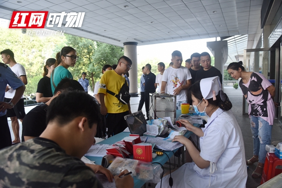 【警视窗】警民鱼水情深——市公安局机关民辅警积极参加无偿献血