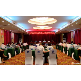 团结引导更多新的社会阶层人士投身小康华容建设