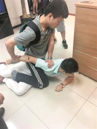 点击进入下一页