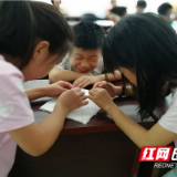 萌娃“乞巧”许心愿  解锁七夕新玩法