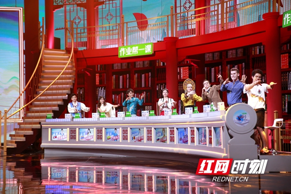 选手跳舞.JPG