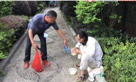 酷暑时节送清凉 救助关爱在行动