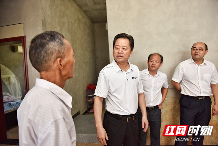 张家界：虢正贵深入慈利县调研水电站整治及安全饮水