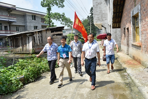 隆回縣金石橋鎮人大代表助推鄉風文明建設