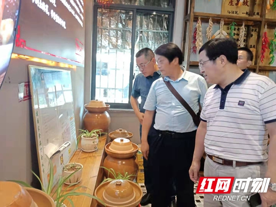 张家界市组织开展食品与生活饮用水安全工作督查