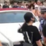 劳斯莱斯女司机“翻车”会“砸倒”谁
