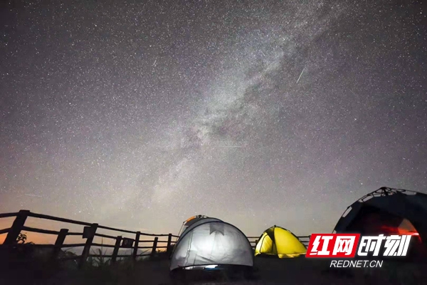 8月14日大围山星空（图张杰）1_副本.jpg