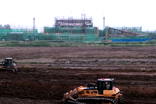 3建设中的工人文化宫远景。.jpg 3建设中的工人文化宫远景。.jpg