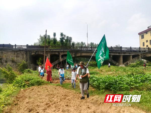 新田县“双河长制”进“百校千村”活动持续推进