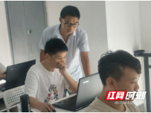 湖南网络工程职业学院丨钟绍辉：心系学生显初心 情系职教记使命