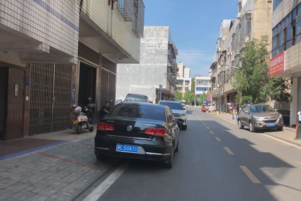 Still1201_00008.jpg Still1201_00008.jpg