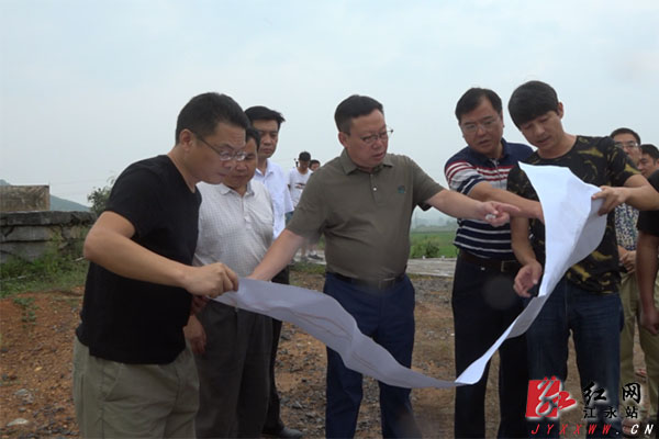 红网时刻8月28日讯(江永站记者 雷慧琳)8月26日,江永县委书记周立夫