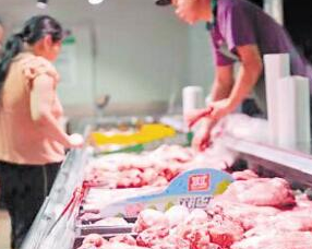长沙猪肉价格创下新高 市民改吃鸡肉鱼肉