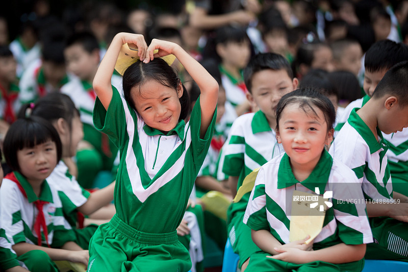 2018年9月3日，广州市中小学开学，一年级新生们有人欢喜有人忧。