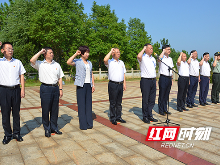 寻根问本 不忘初心——郑建新率衡阳市领导到夏明翰故居缅怀先烈