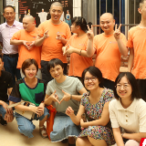 税务志愿者送关怀  “爱”圆中秋情暖福利院  