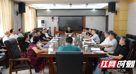 朱法栋会见香港路劲地产集团客人