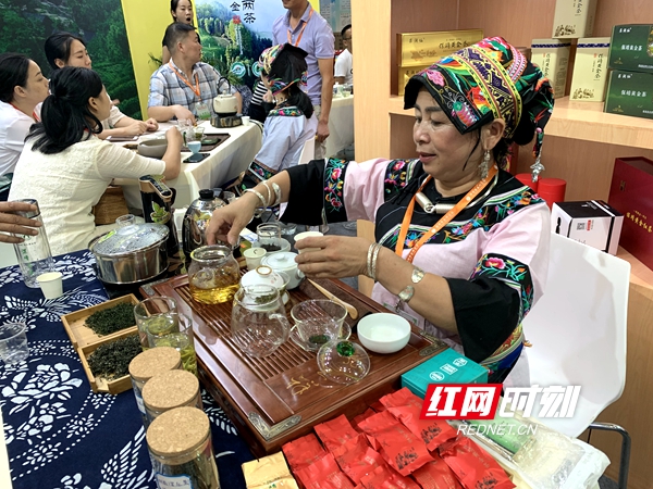 66fb113242456f5d6ec980c18b50af7_副本.jpg