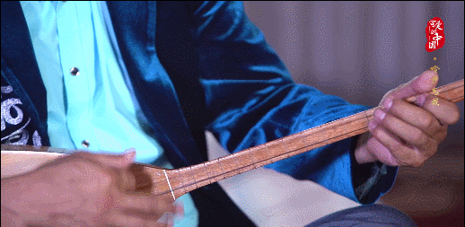 “可爱的中国”之哈萨克族:听不完的冬不拉,数不完的民族传奇...