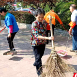 网格“出动” 垃圾死角一“网”打尽