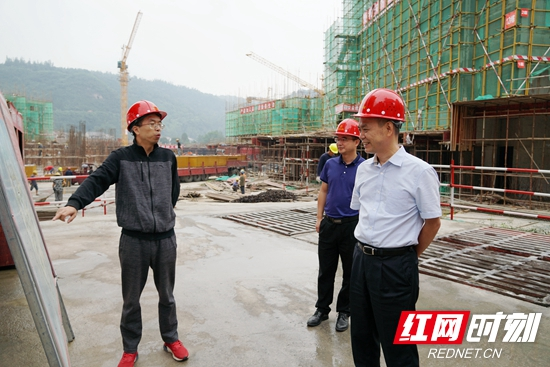朱用文调研城区安置房源建设