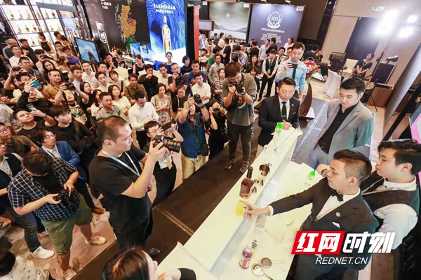 据资料显示，本届Whisky LIVE将有来自全球40多家公司的一百多个品牌共聚长沙，向华中地区乃至全国的消费者展示来自全球的威士忌产品，并且为本地区的入门爱好者和潜在消费者创造一个最快速进入威士忌世界的通道。