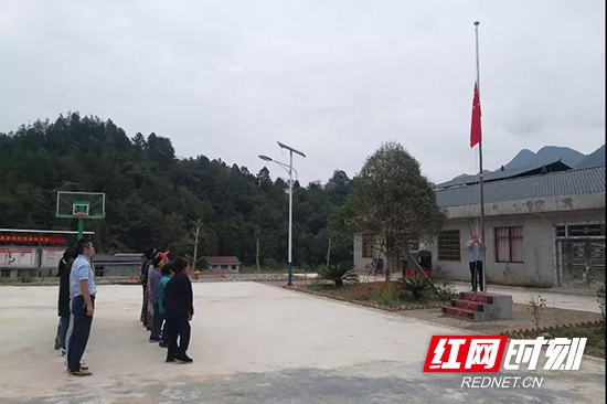【桑植警事】扶贫工作队：强化堡垒作用，决胜脱贫攻坚