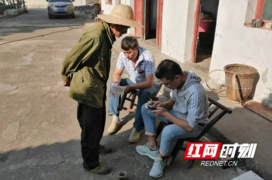 武陵源区积极开展“户帮户亲帮亲互助脱贫奔小康”活动