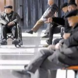 2020年底前，国企退休人员全部转入街道社区管理