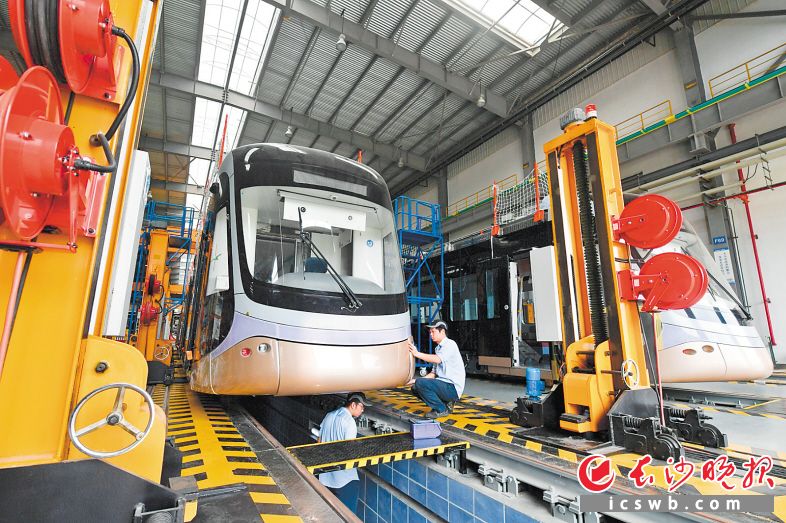 　　轨道交通装备成为长沙一张新的亮丽名片。王志伟 摄