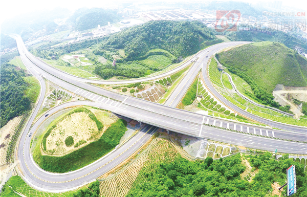 绕城高速（刘银师摄）