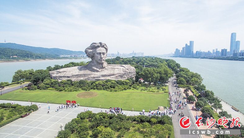 　　长沙山明水秀、人杰地灵，是“一带一路”重要节点城市、“一带一部”首位城市和长江经济带中心城市。　　长沙晚报全媒体记者 王志伟 摄