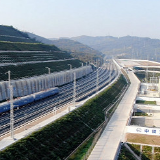 我国一次性建成最长铁路浩吉铁路通车