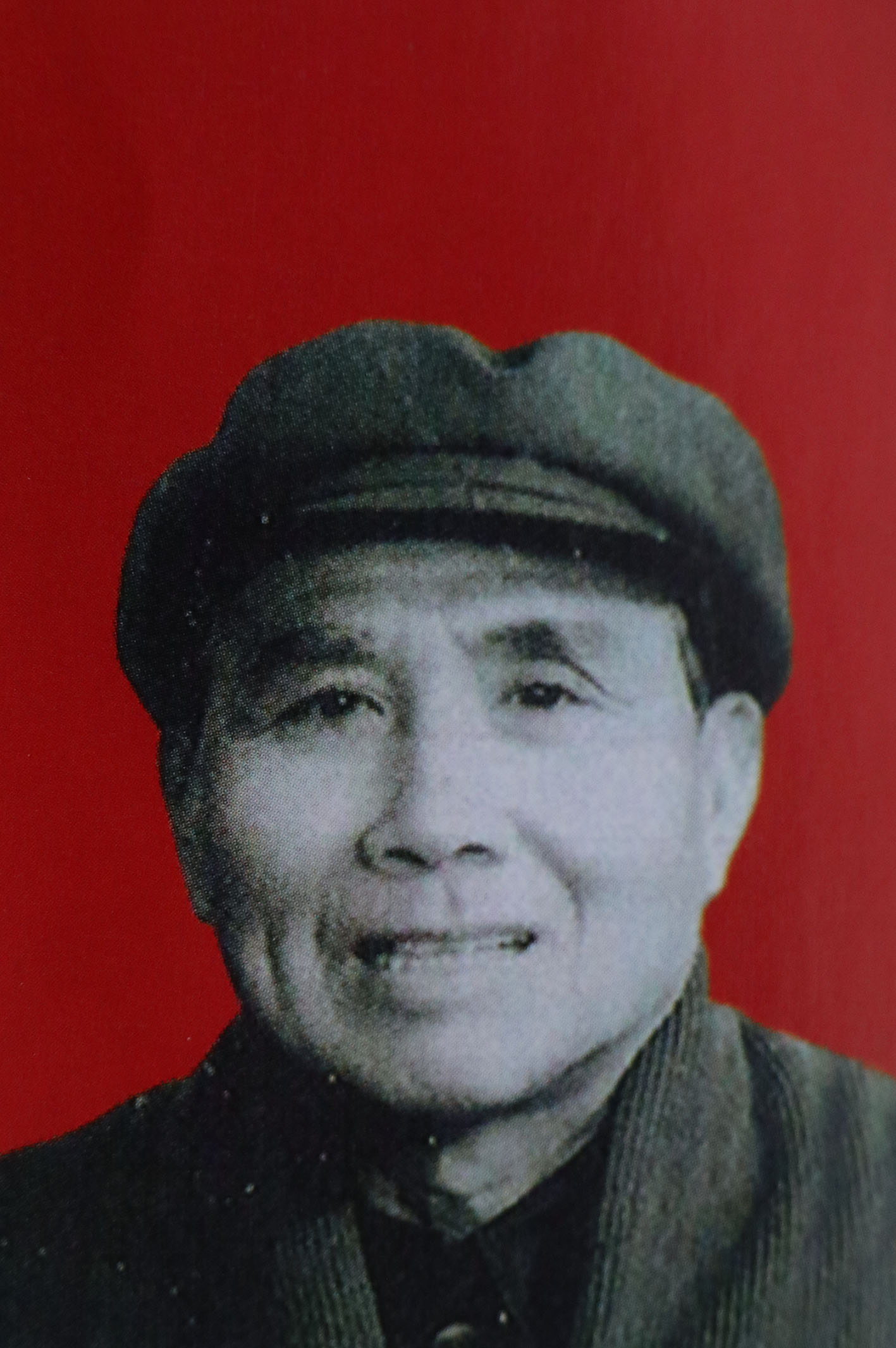 孙通洲 河北人 1957 年从部队专业，1958 年省农垦局副局长；1960-1962 年任国营大通湖农场党委书记。