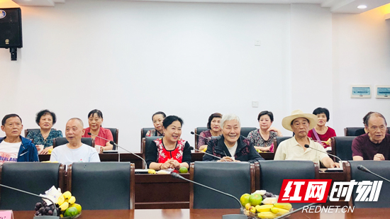 【惠民财政】市财政局召开“迎国庆 话重阳”退休老同志座谈会