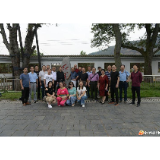 县职业中专：退休教师红色之旅忆初心