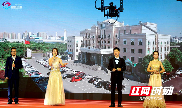 青春追梦,歌唱《不忘初心》.jpg 青春追梦,歌唱《不忘初心》.jpg