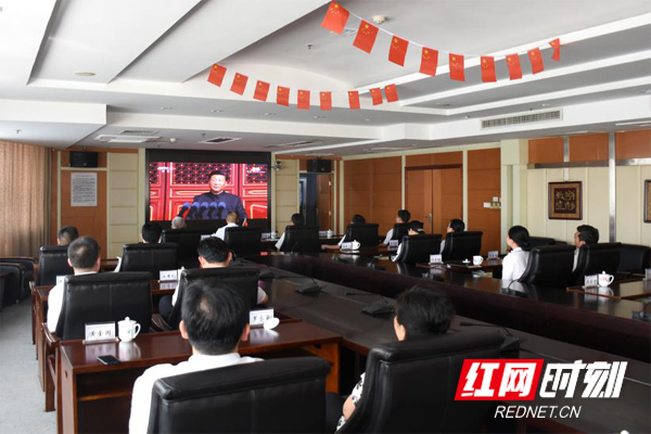 区委.jpg 区委.jpg