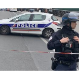 巴黎警察局总部发生持刀袭击案