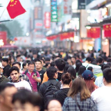 欢乐不“打烊” 长沙各大公园、景区、商圈游客游兴不减