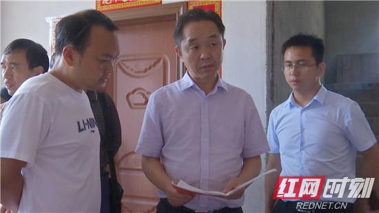 刘卫兵调研指导洪家关白族乡软弱涣散党组织整改工作