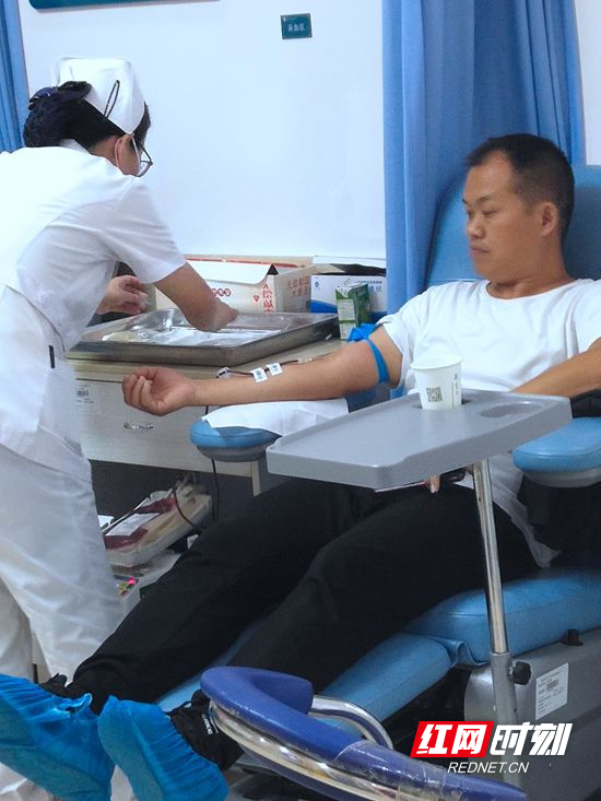 永定区民政局干部职工积极参与无偿献血活动