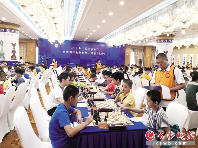 国际象棋比赛吸引了来自全国的棋手。资料图片