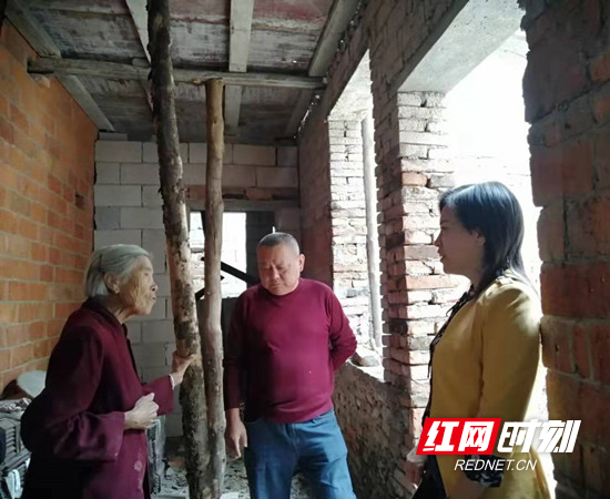 慈利县零阳镇：情系帮扶对象 入户谈心心方安