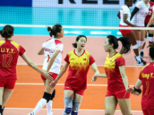 中国八一女排3-0轻取美国队 夺得军运会开门红