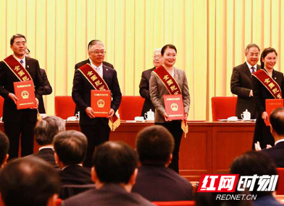 中国太保获颁“全国脱贫攻坚奖组织创新奖”
